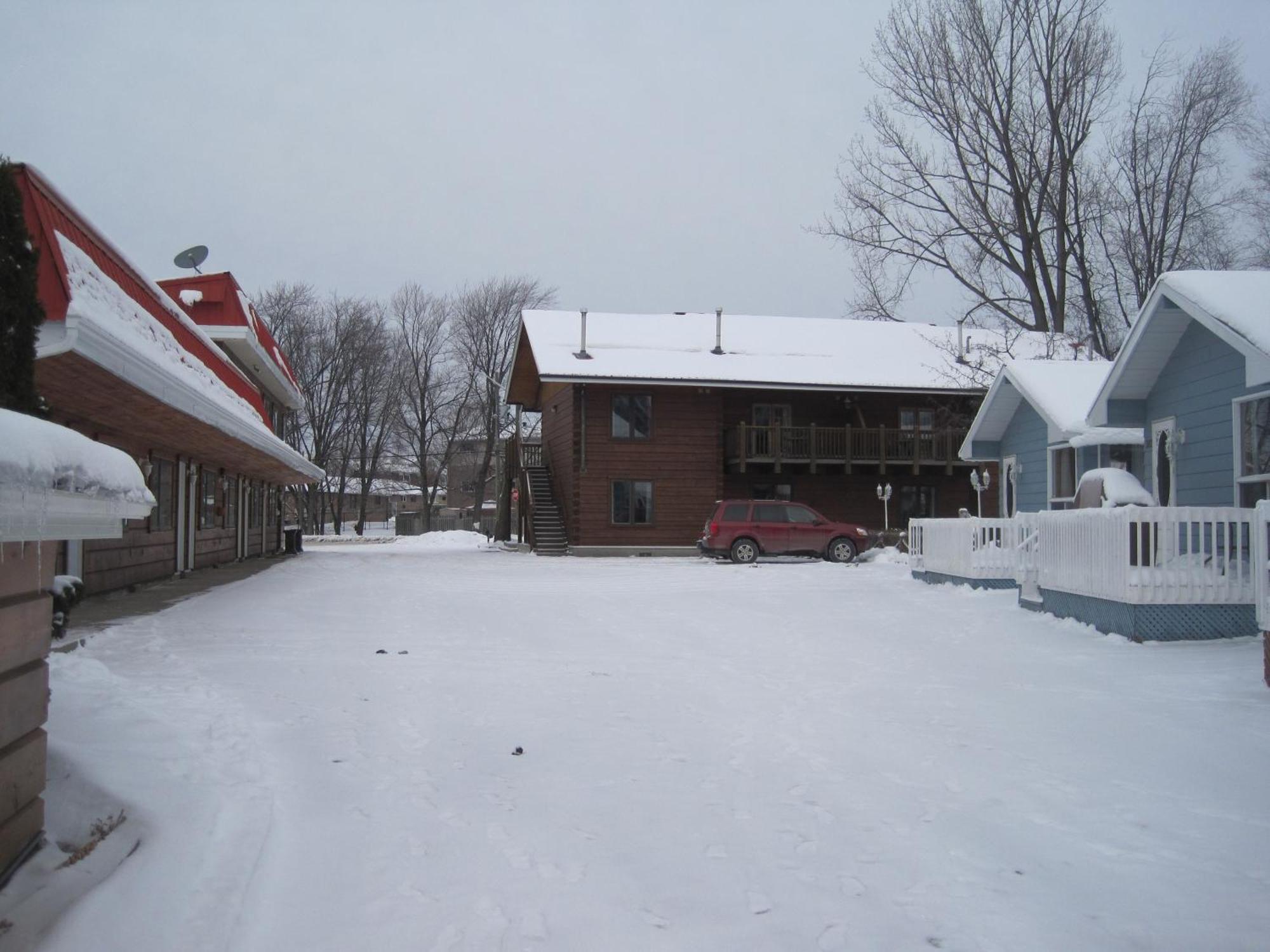 Sunset Inn North Bay Exterior photo