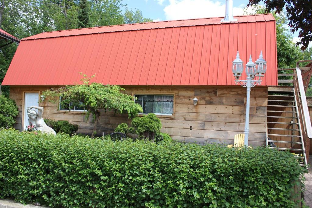Sunset Inn North Bay Exterior photo