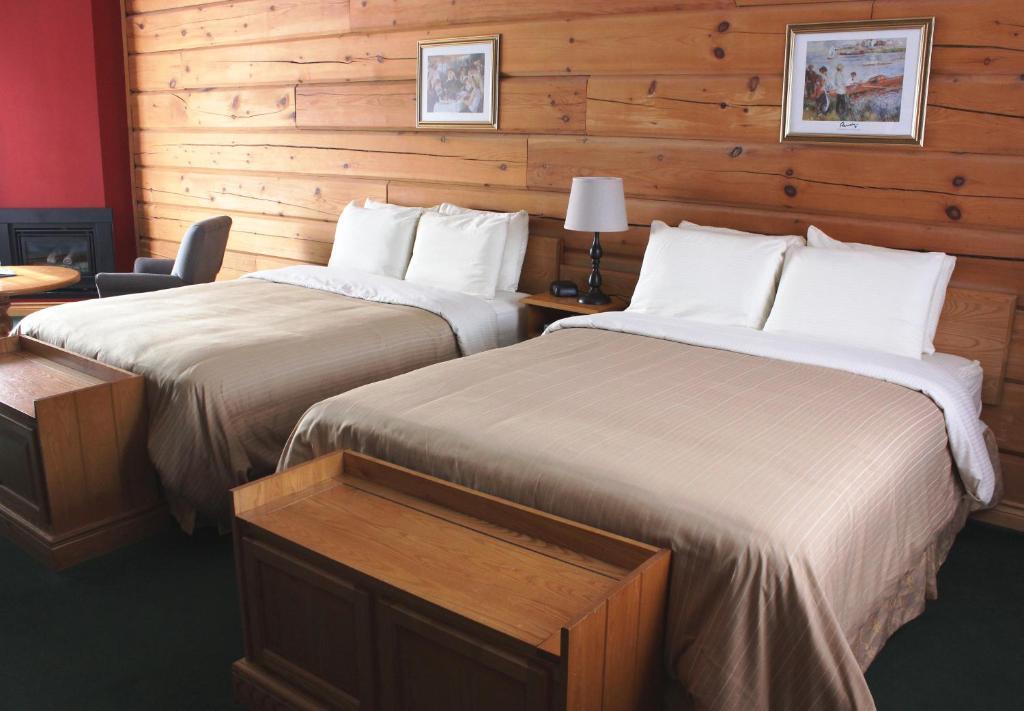Sunset Inn North Bay Room photo